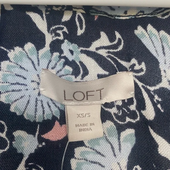 NWT Loft blue floral kimono blouse - Picture 3 of 3